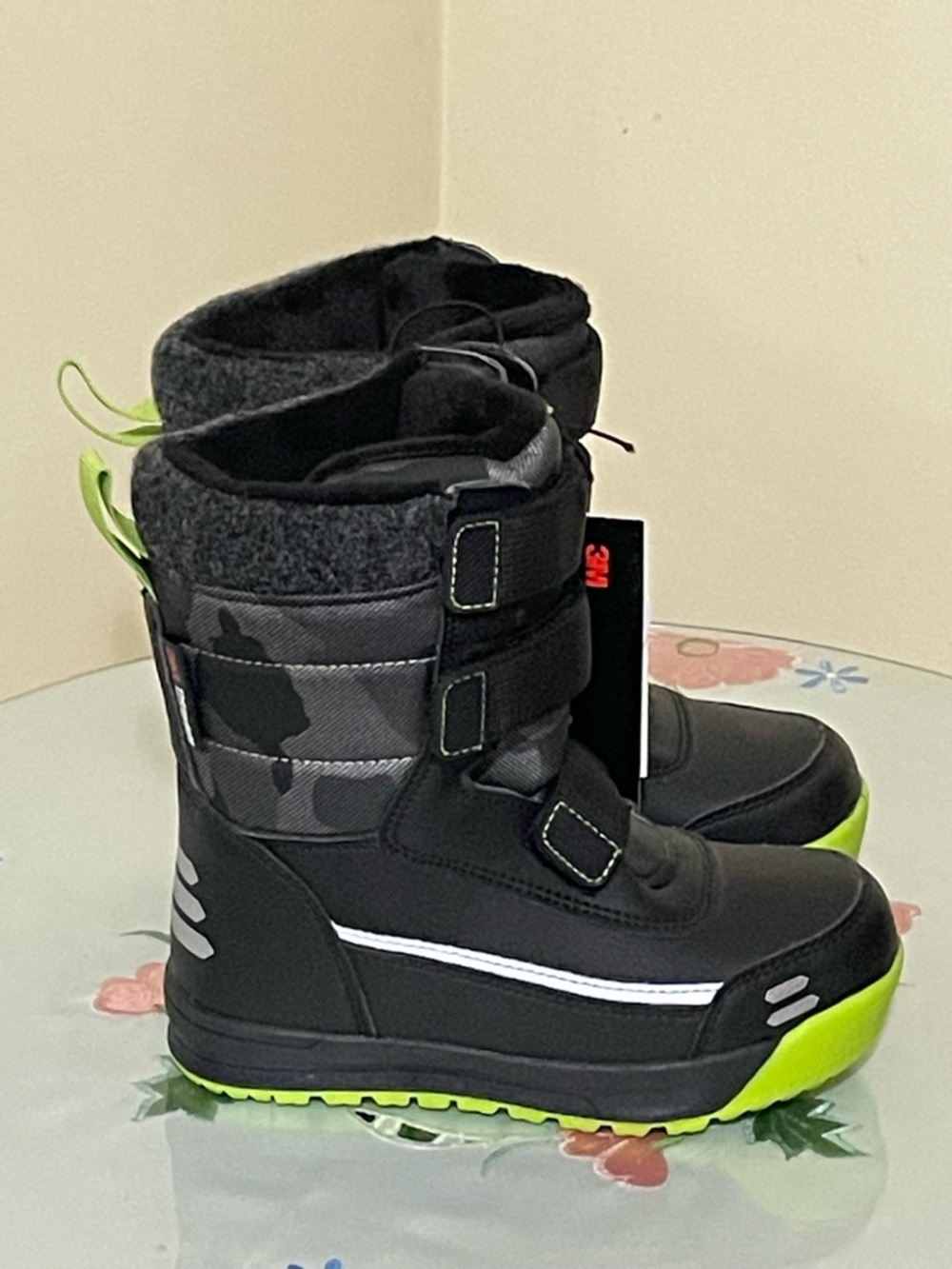 🆕 Kids Black and Neon Green Winter Boots - Velcro Closure Size 11